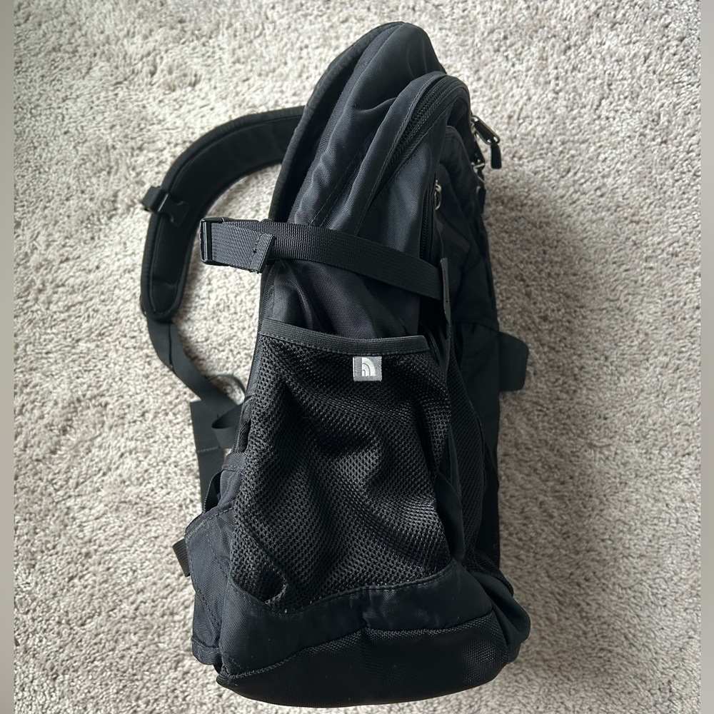 The North Face Recon Backpack - Picture 6 of 10